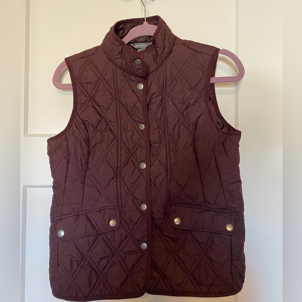 EDDIE‎ BAUER womens ssnp front Quilted Vest, Burgundy, Medium